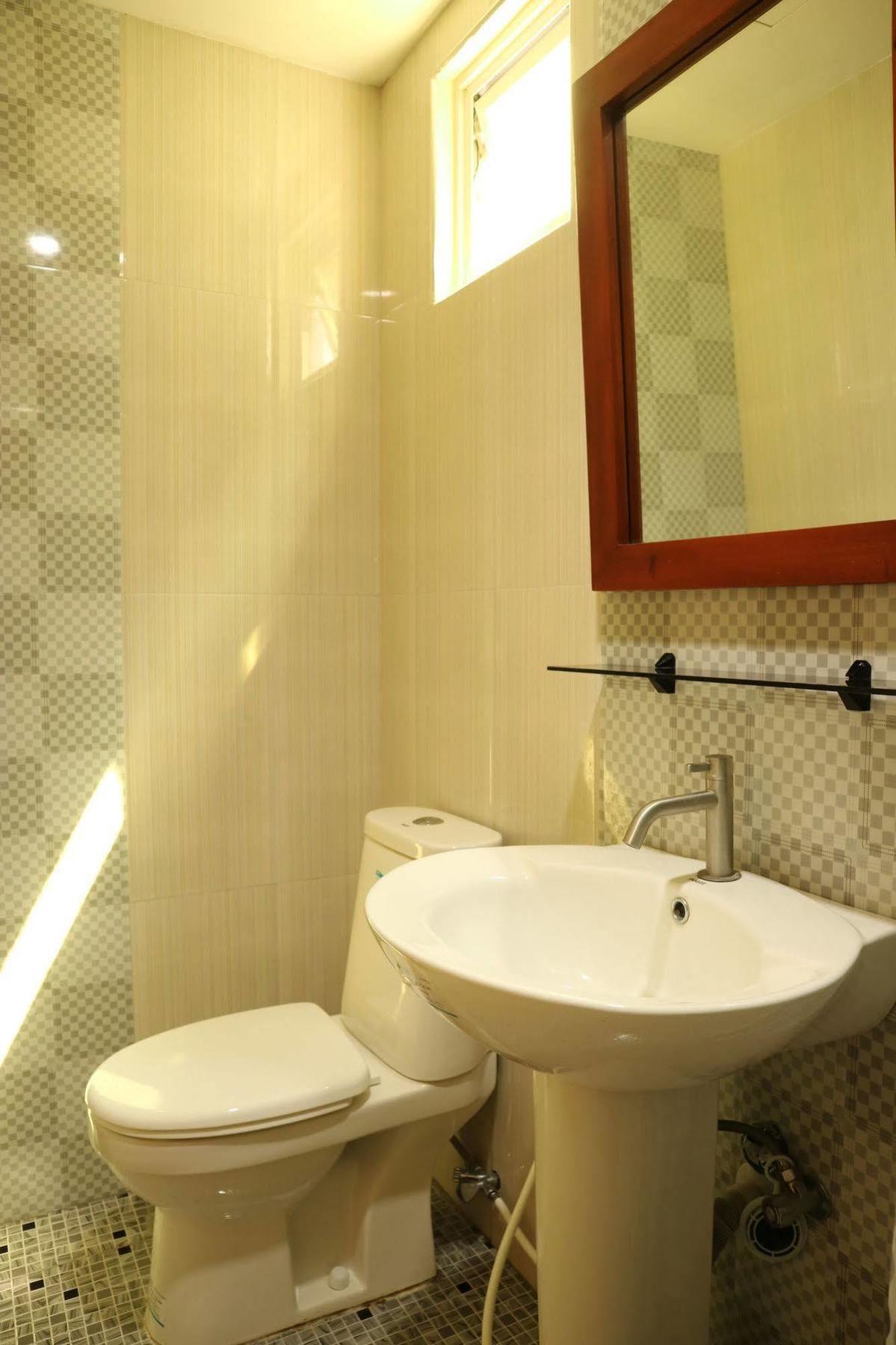 Ea Apartelle - Metro Vigan Exterior photo