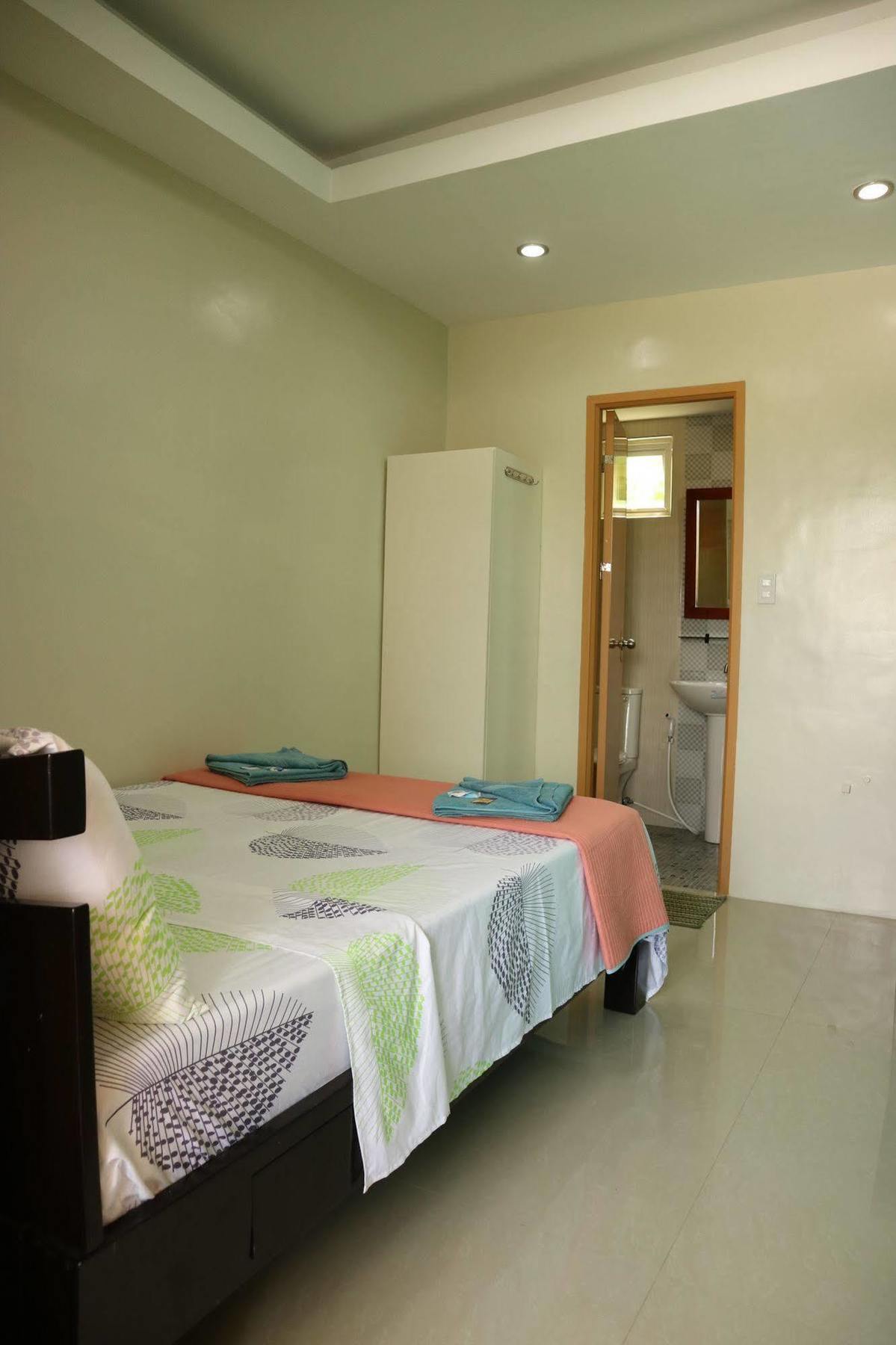 Ea Apartelle - Metro Vigan Exterior photo